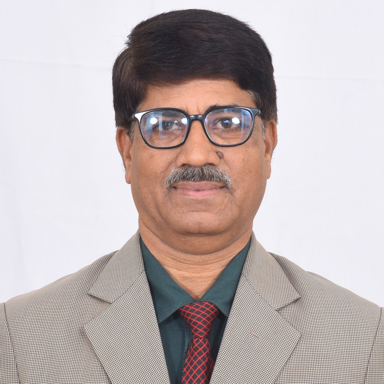 Dr. B Hemla Naik